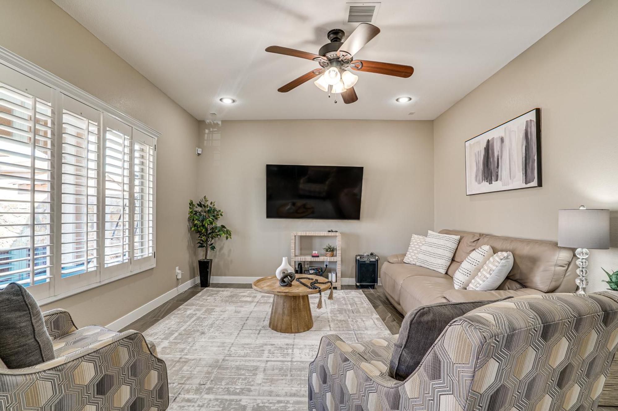 Near Downtown And Parks Holiday home El Paso